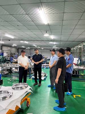 院長頡潭成帶隊(duì)深入企業(yè)走訪調(diào)研，共謀技術(shù)服務(wù)合作新篇章